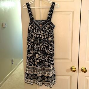 Ladies Medium Dress Knox Rose from Target Black & White Floral never worn no tag